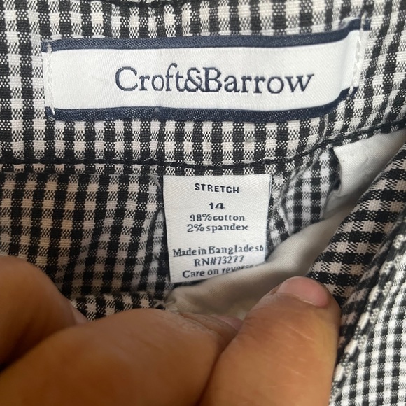 Croft & Barrow Black and White Gingham Capri Pants Size 14 - Picture 3 of 4